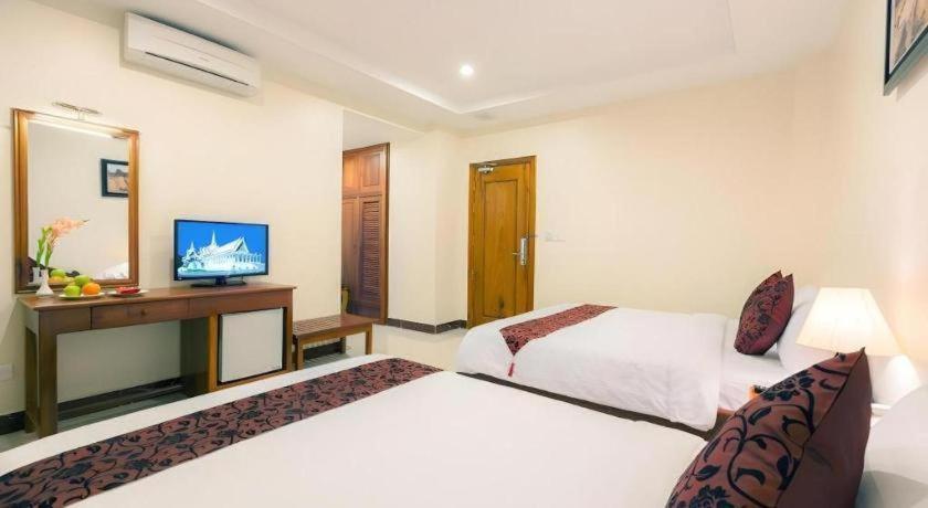 Kirirom Crystal Hotel Phnom Penh Exteriör bild