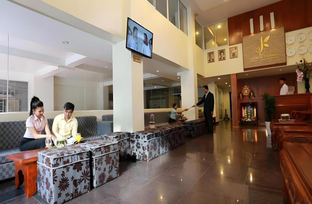 Kirirom Crystal Hotel Phnom Penh Exteriör bild