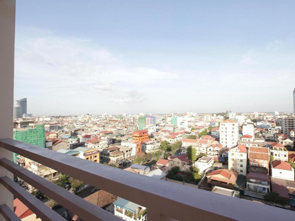 Kirirom Crystal Hotel Phnom Penh Exteriör bild