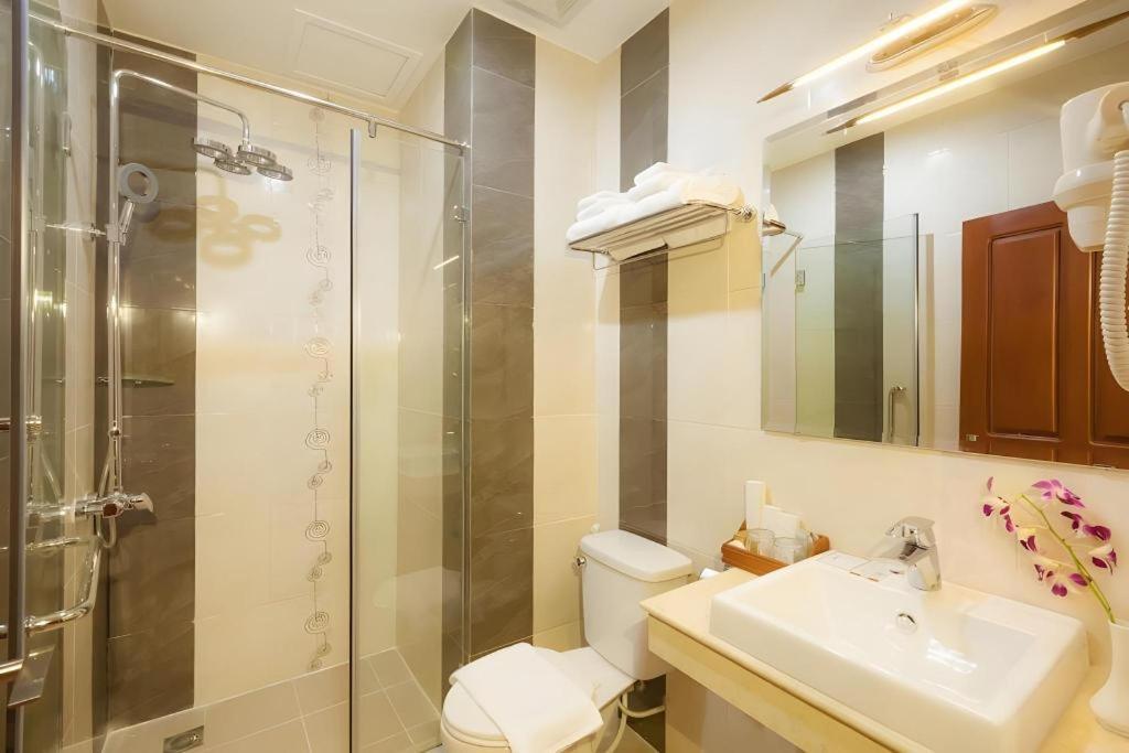 Kirirom Crystal Hotel Phnom Penh Exteriör bild